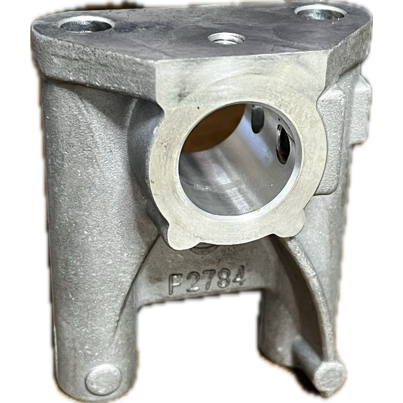 Стійка коромисла (крайня) 04902784, 04903137 двигуна Deutz TCD2013 L06 4V (L04 4v)