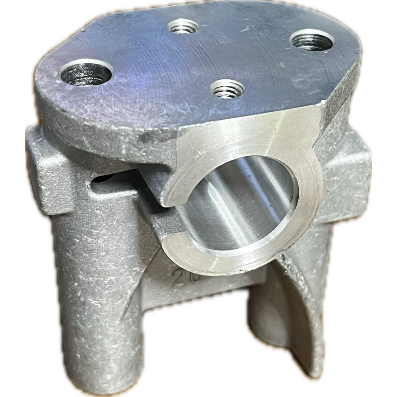 Стійка коромисла (центральна) 04902780, 04903134 двигуна Deutz TCD2013 L06 4V (L04 4v)